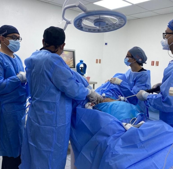 Moscoso Puello reduce lista de espera con cirugías laparoscópicas