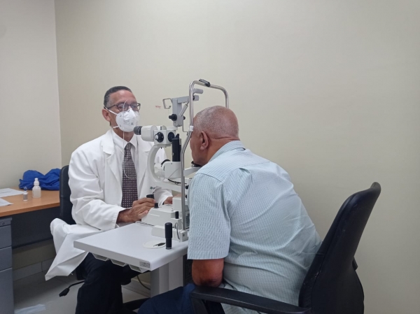 Moscoso Puello desarrolla operativo de prevención de la ceguera